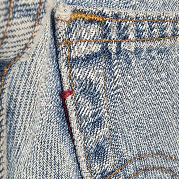 Vintage Levi’s 550 Relaxed Taper Jeans – 1996 Light Wash High Rise, sz 9 (28x30) - Picture 4 of 6